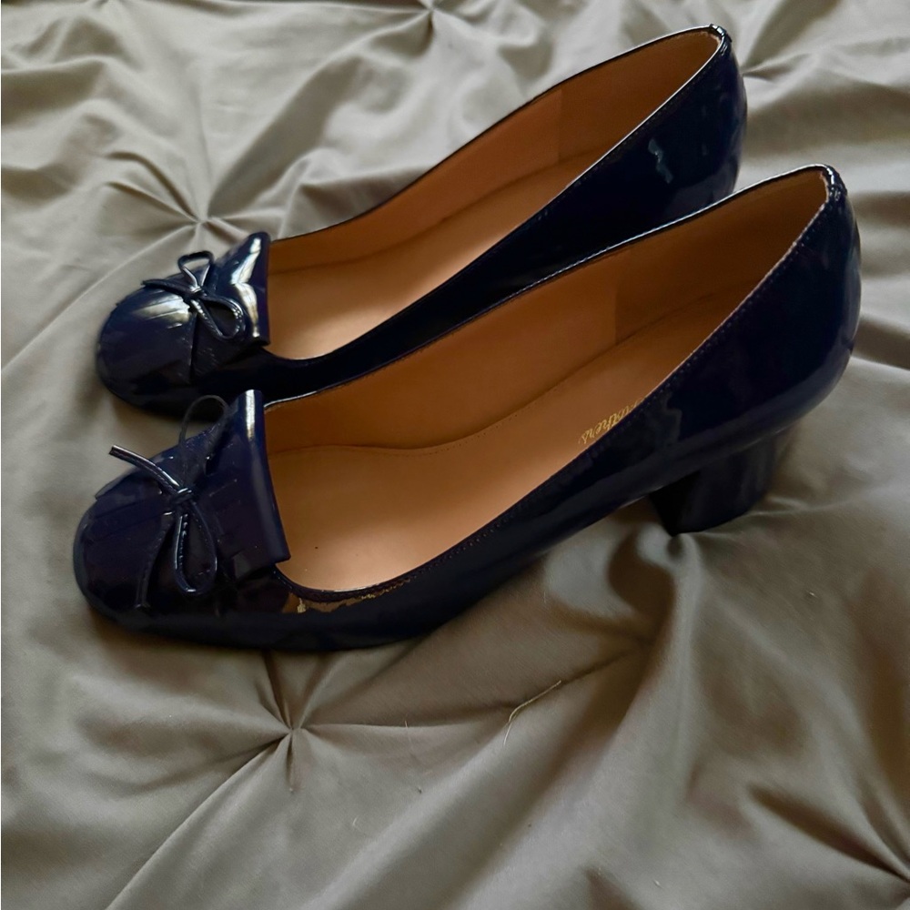 Brooks Brothers Navy Blue Block Heel Pumps - Picture 3 of 7